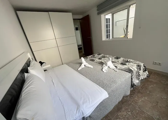 Liudis Costa Adeje (Tenerife)